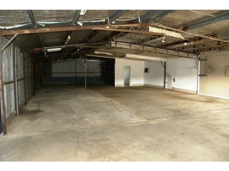 344 Boorowa Street, Young NSW 2594