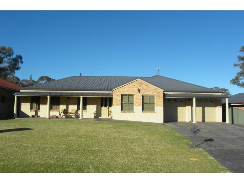 6 Jake Miller Place, Young NSW 2594