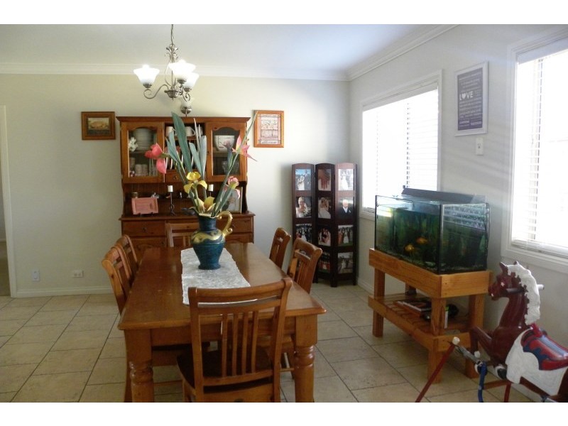 6 Jake Miller Place, Young NSW 2594