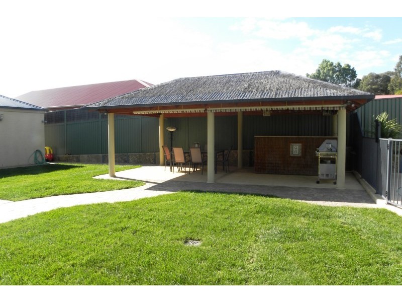 6 Jake Miller Place, Young NSW 2594