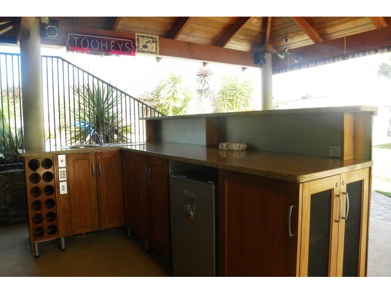 6 Jake Miller Place, Young NSW 2594