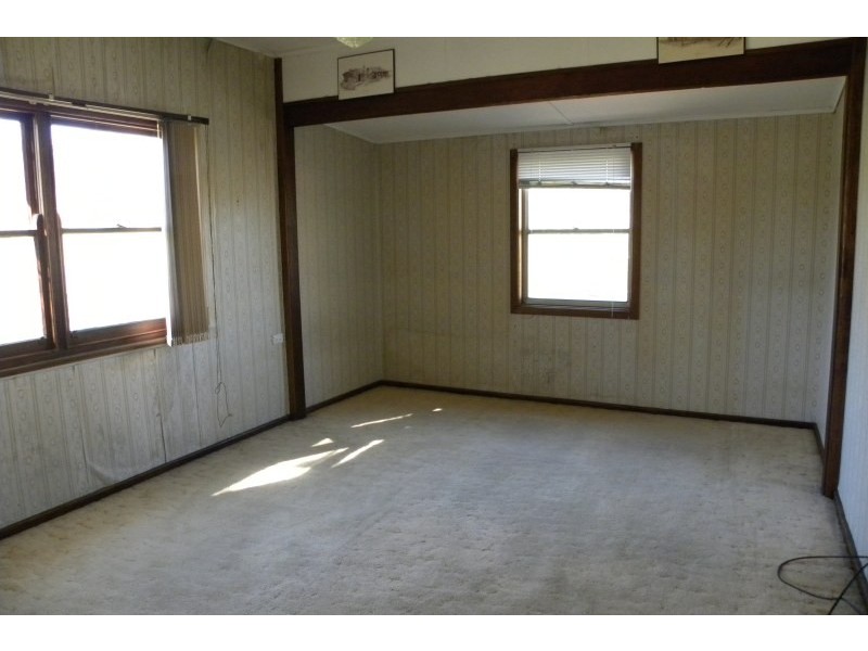 3 Main Street, Young NSW 2594
