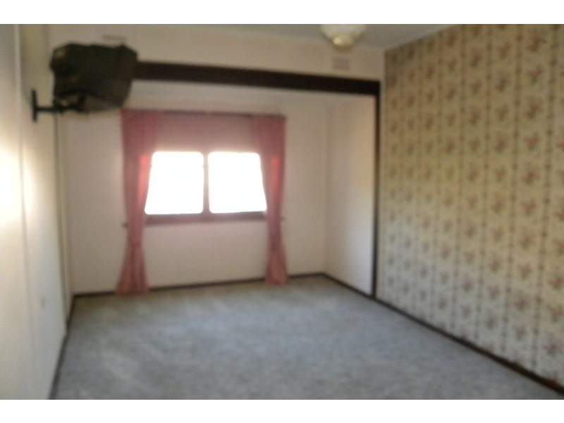 3 Main Street, Young NSW 2594