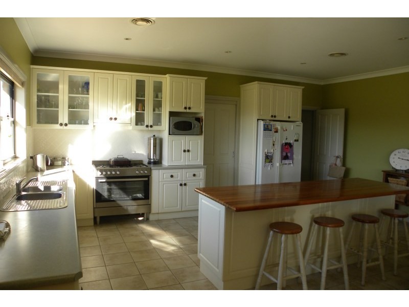 1 Bonnington Road, Young NSW 2594