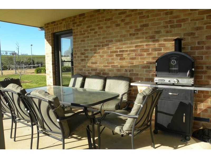 1 Bonnington Road, Young NSW 2594