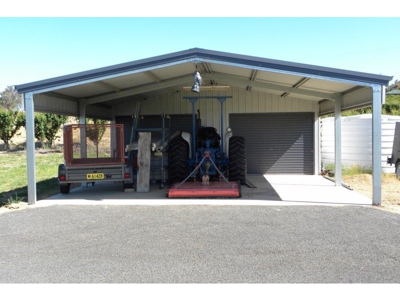 158 Chums Lane, Young NSW 2594