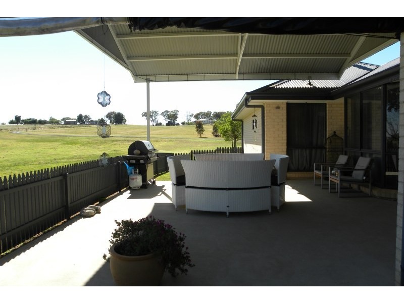 158 Chums Lane, Young NSW 2594