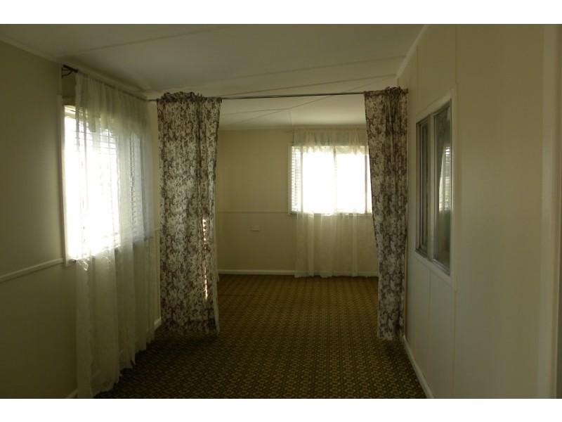 172 Nasmyth Street, Young NSW 2594