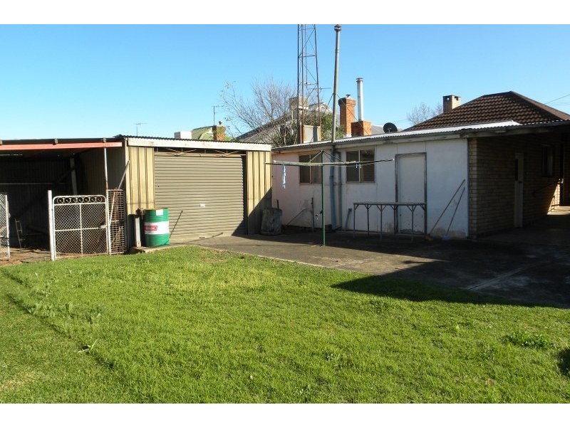 172 Nasmyth Street, Young NSW 2594