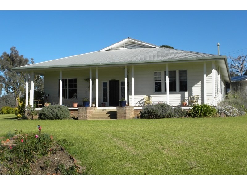 40 Tout Place, Young NSW 2594