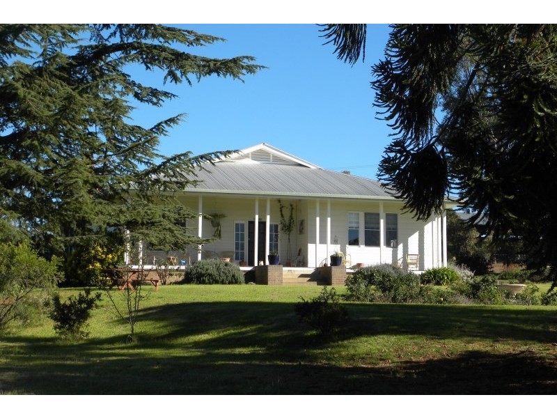 40 Tout Place, Young NSW 2594