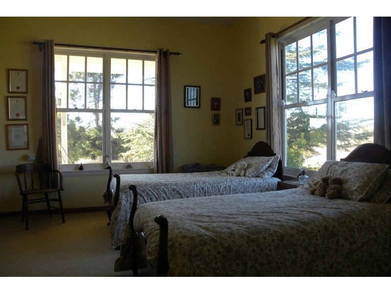 40 Tout Place, Young NSW 2594
