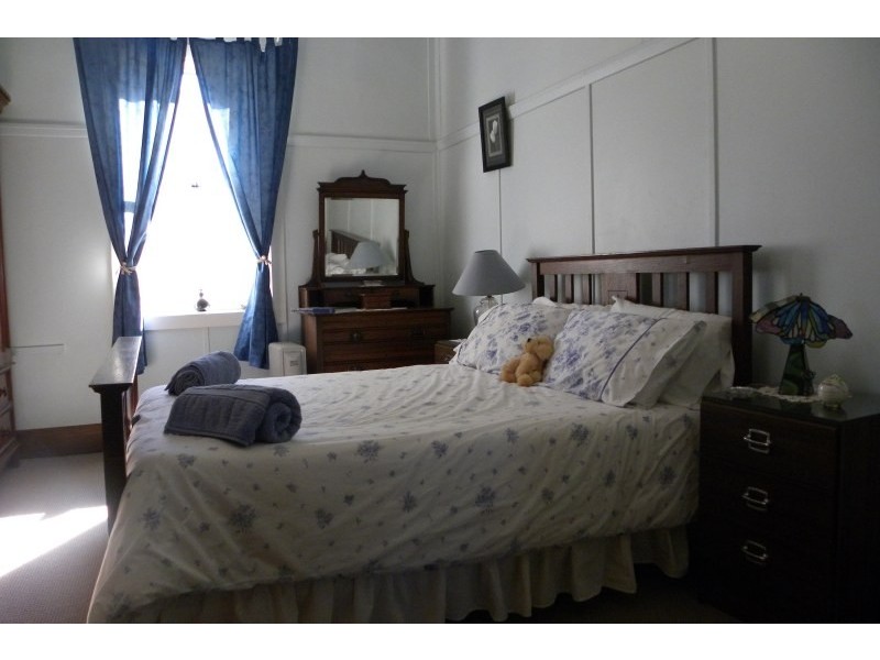 40 Tout Place, Young NSW 2594