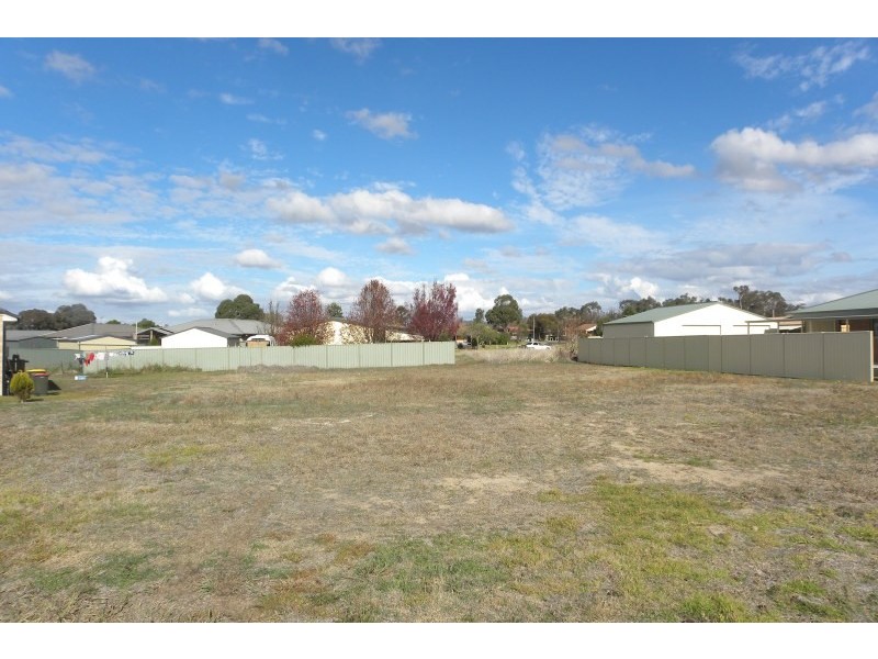 33 Harold Conkey Avenue, Cootamundra NSW 2590
