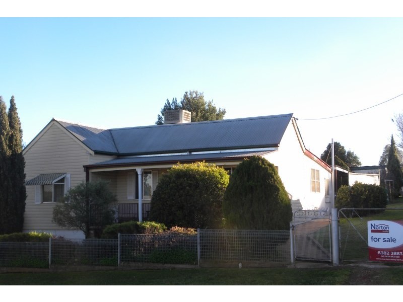 23 Brock Street, Young NSW 2594