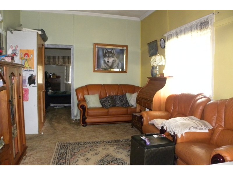 23 Brock Street, Young NSW 2594