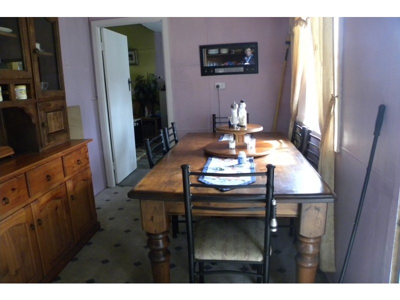 23 Brock Street, Young NSW 2594