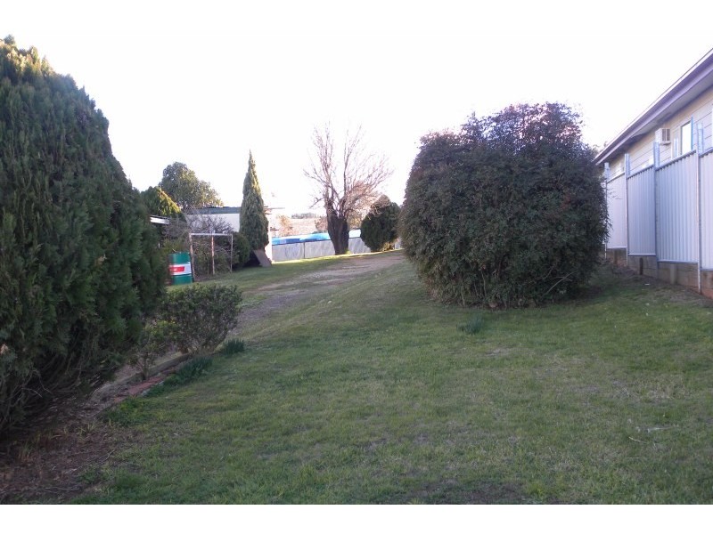 23 Brock Street, Young NSW 2594