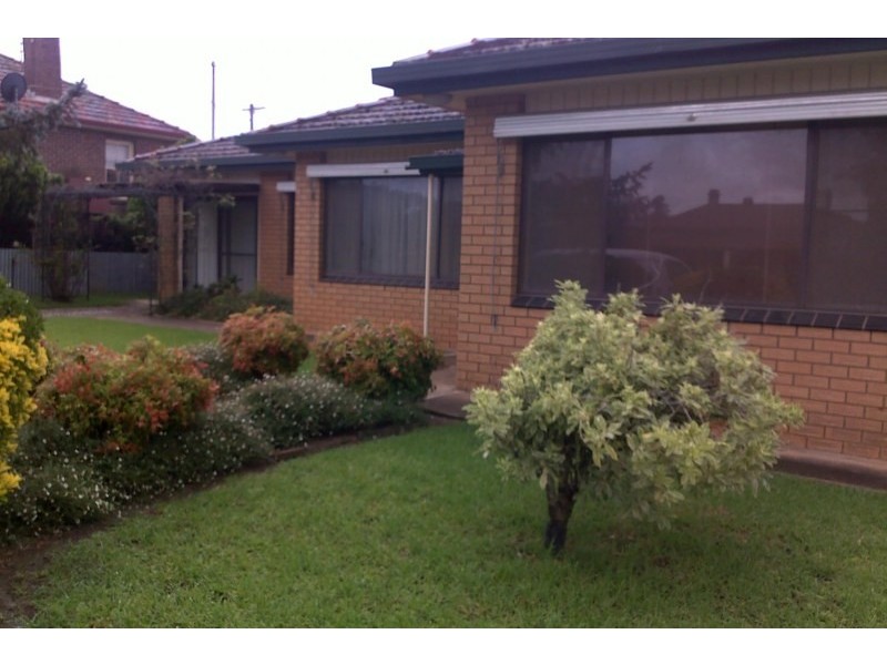 16 Clarke Street, Young NSW 2594