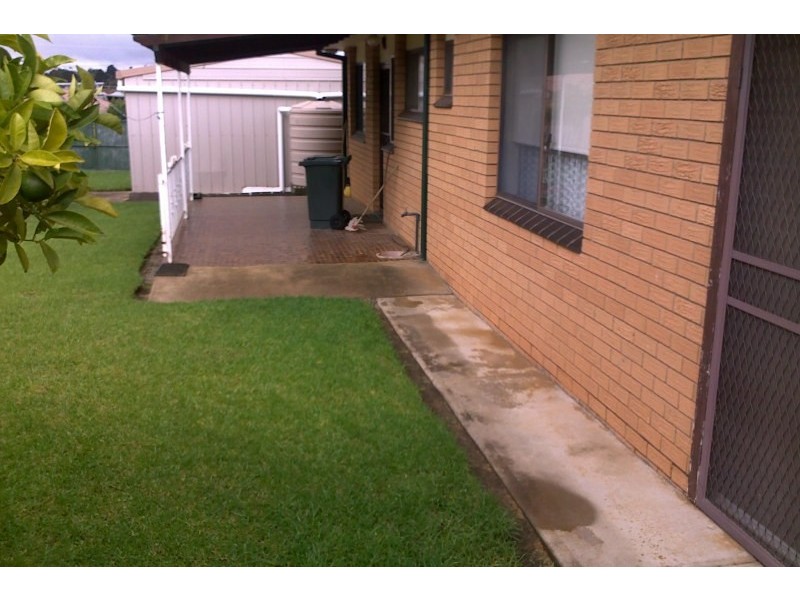 16 Clarke Street, Young NSW 2594