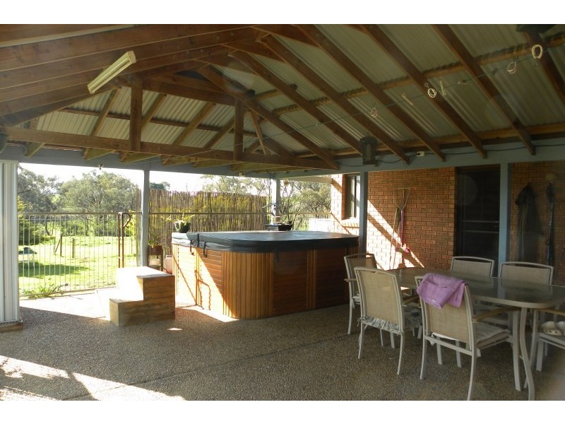 131 Jasprizza Lane, Young NSW 2594