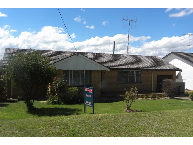 5 Memagong Street, Young NSW 2594