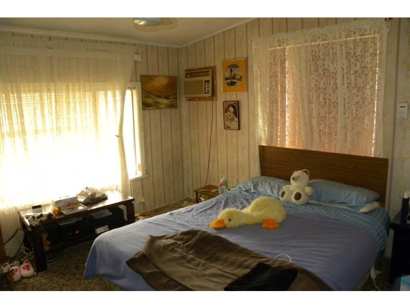 50 Murringo Street, Young NSW 2594