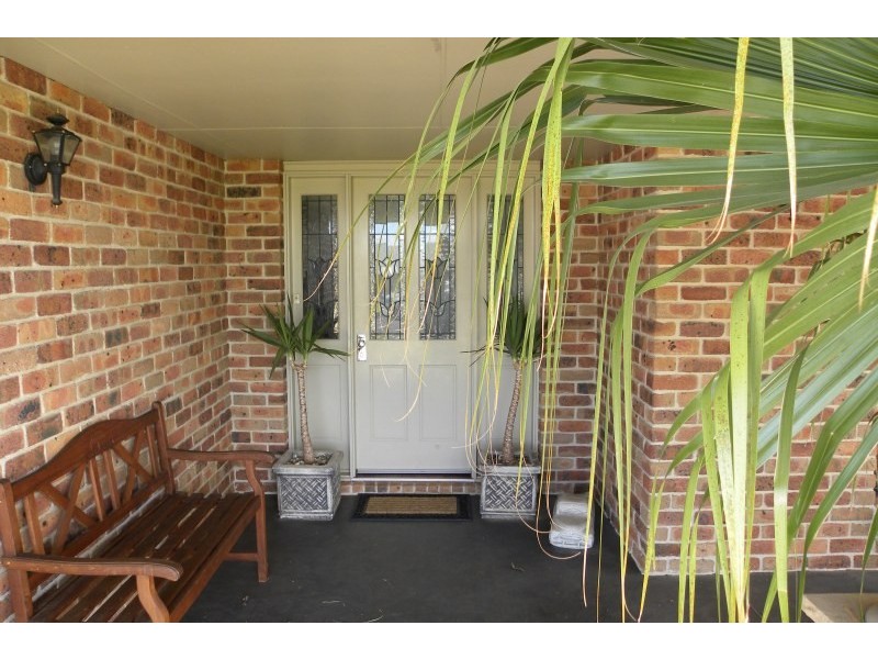 11  Mathew Crescent, Young NSW 2594