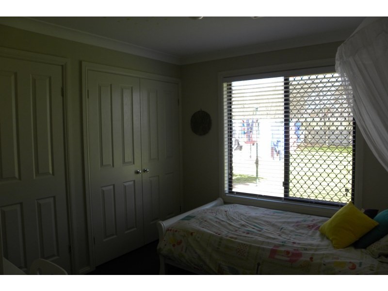 11  Mathew Crescent, Young NSW 2594