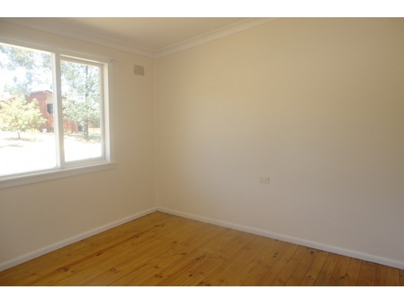 35 Taylor Road, Young NSW 2594