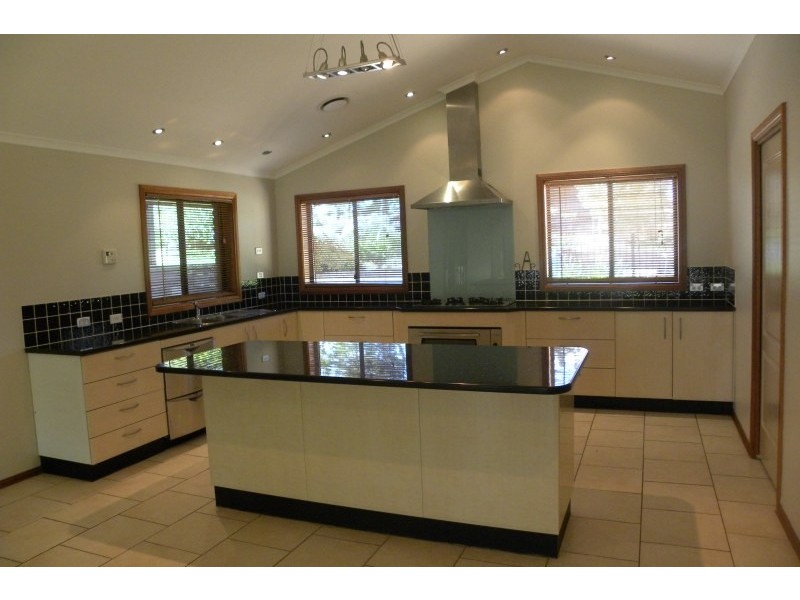 107 Wickham Lane, Young NSW 2594