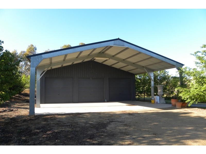 107 Wickham Lane, Young NSW 2594