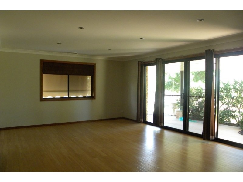 107 Wickham Lane, Young NSW 2594