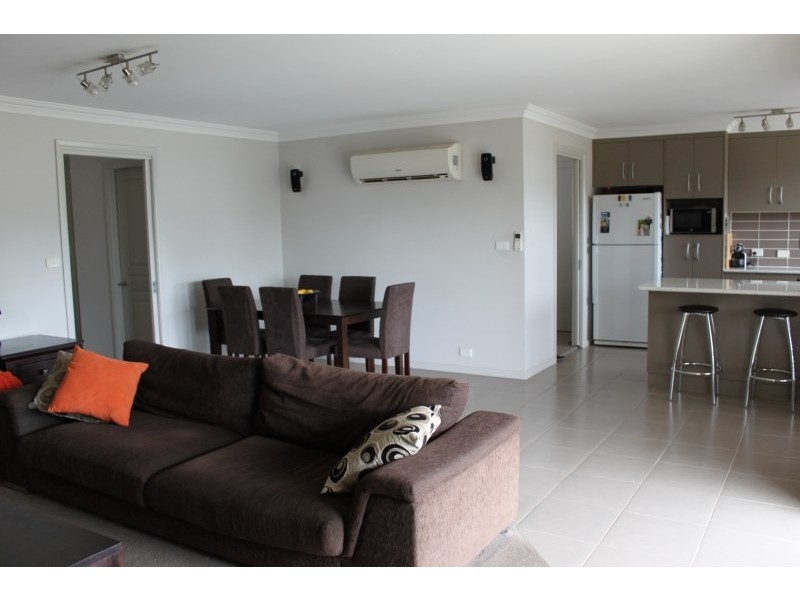 3/18 Thornhill Street, Young NSW 2594