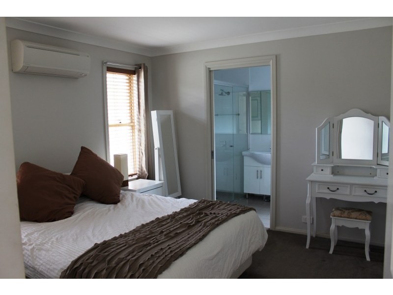 3/18 Thornhill Street, Young NSW 2594