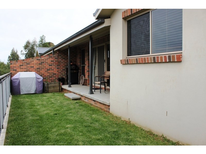 3/18 Thornhill Street, Young NSW 2594