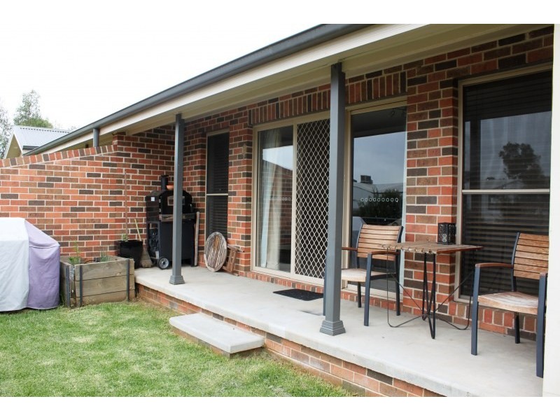 3/18 Thornhill Street, Young NSW 2594