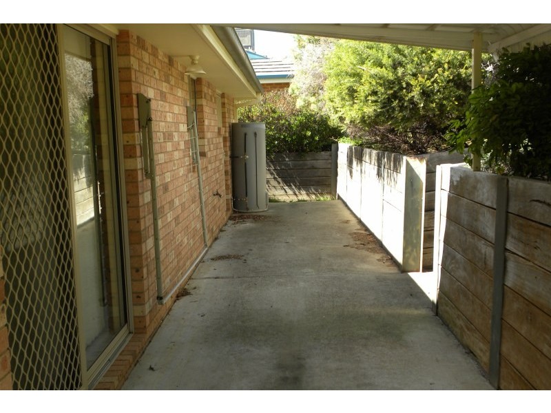 3 Petticoat Lane, Young NSW 2594