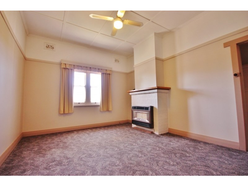 117 Nasmyth Street, Young NSW 2594