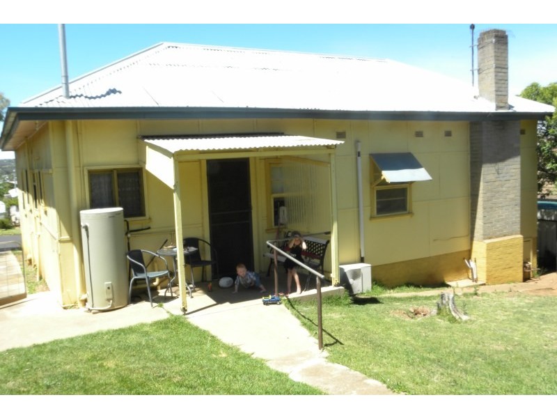 1 Nea Street, Young NSW 2594