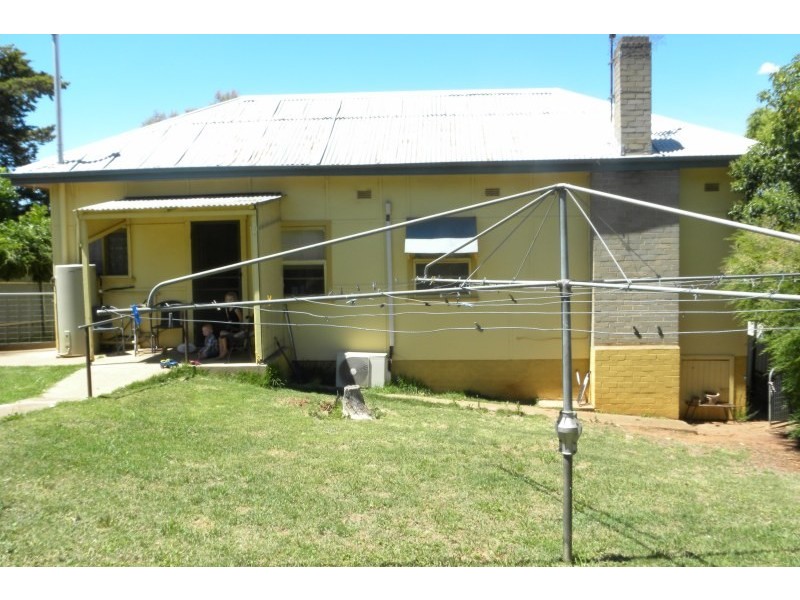 1 Nea Street, Young NSW 2594