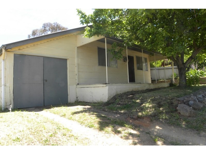 15 Lynch Street, Young NSW 2594