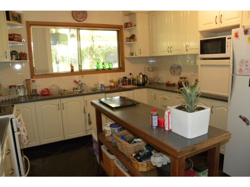 275 Henry Lawson Way, Young NSW 2594