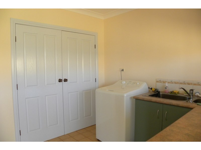 68 Wickham Lane, Young NSW 2594