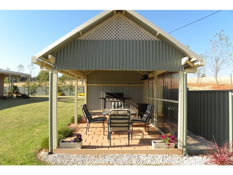 68 Wickham Lane, Young NSW 2594