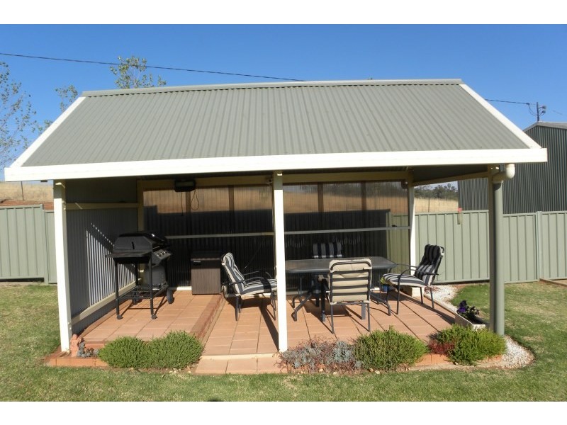 68 Wickham Lane, Young NSW 2594