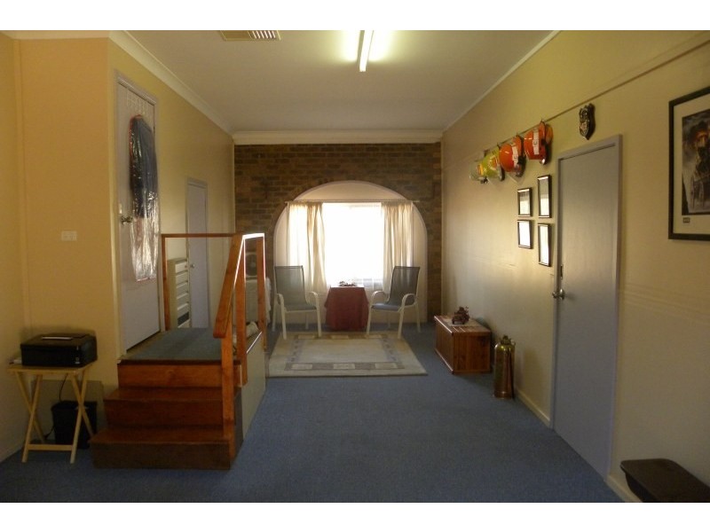 209 Nasmyth Street, Young NSW 2594