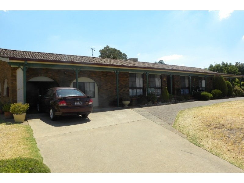 209 Nasmyth Street, Young NSW 2594