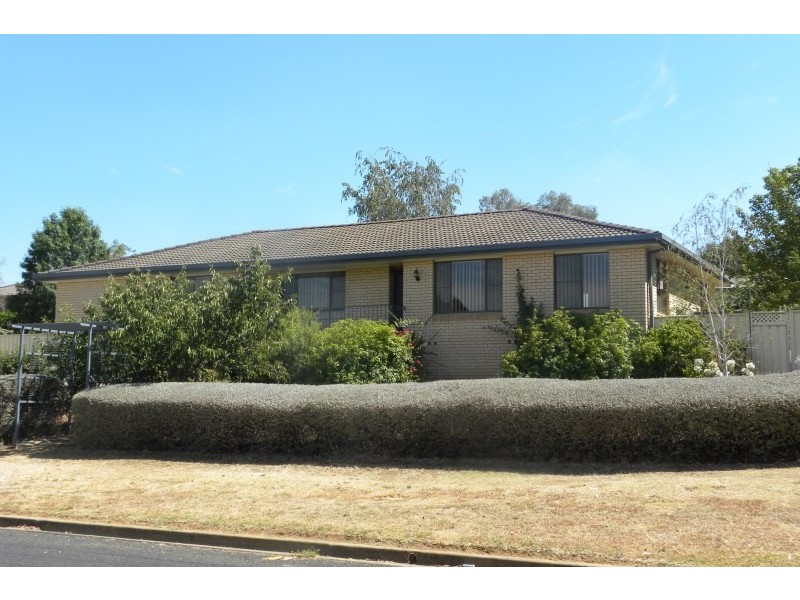 1 Hardy Avenue, Young NSW 2594