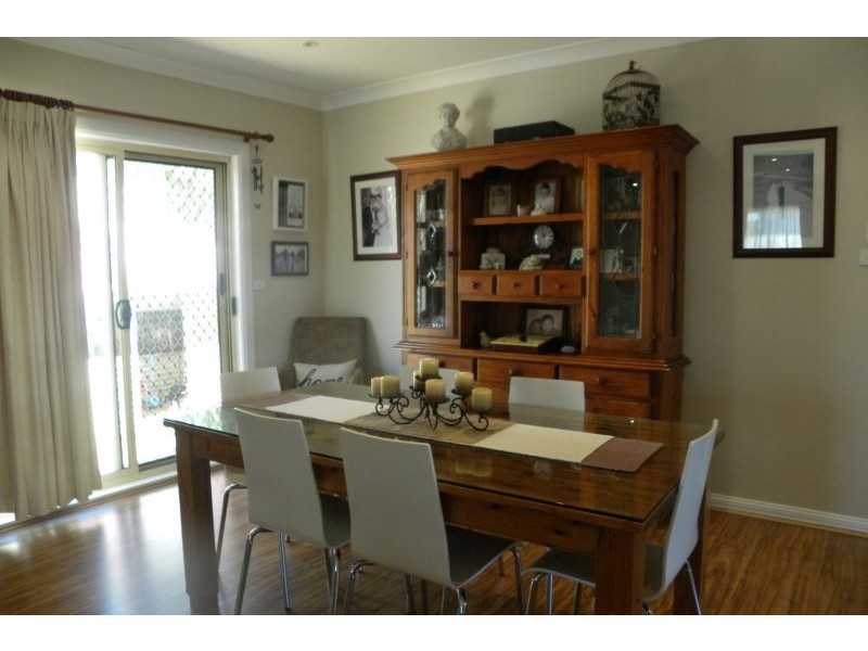 72 Wombat Street, Young NSW 2594
